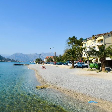 Central Apartment Kotor Exterior photo