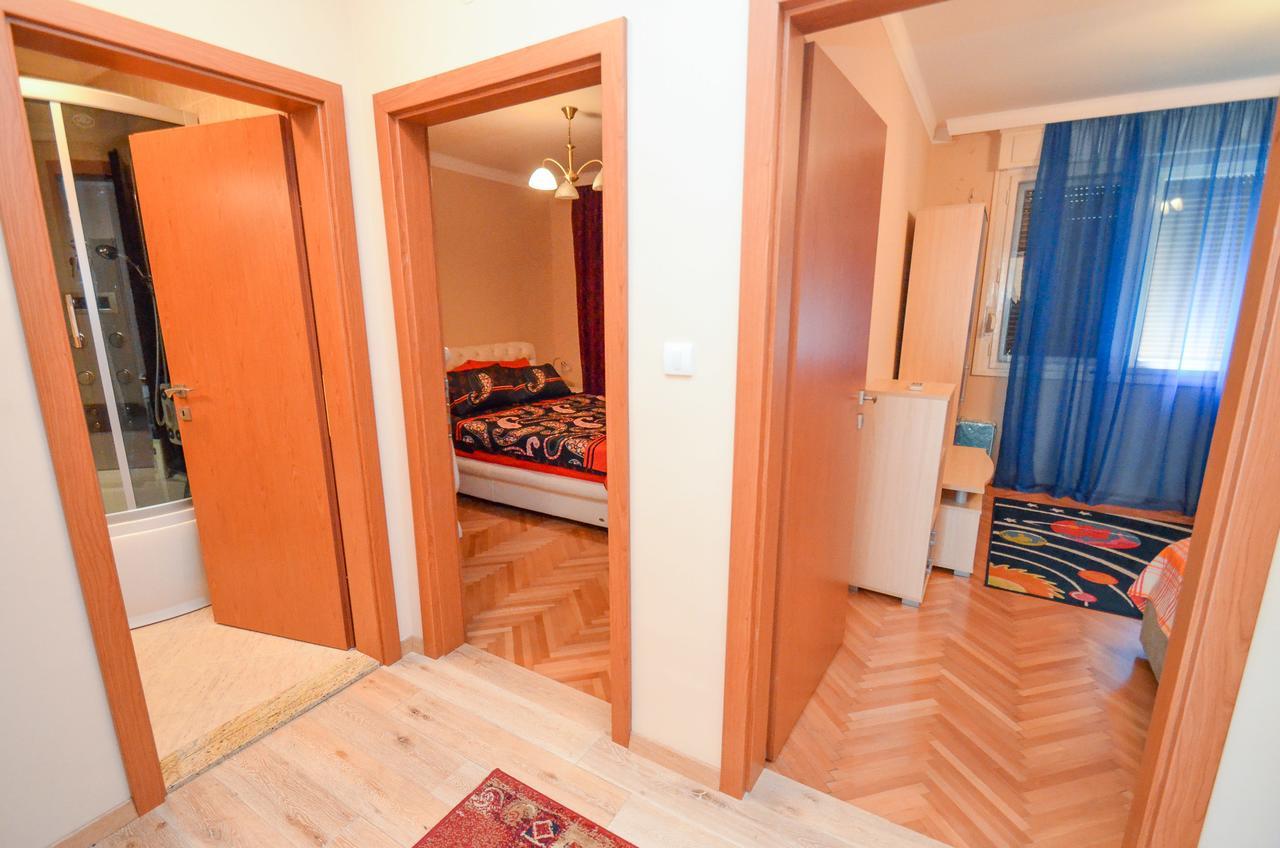 Central Apartment Kotor Exterior photo